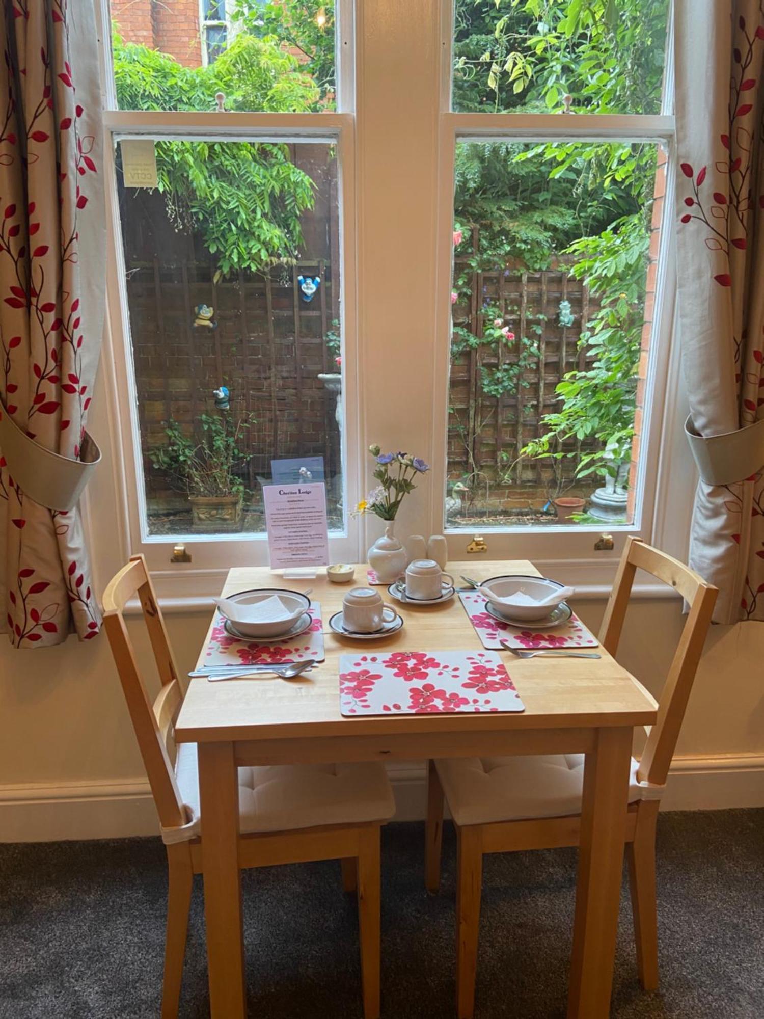 Cheriton Lodge 伯翰姆昂斯 外观 照片