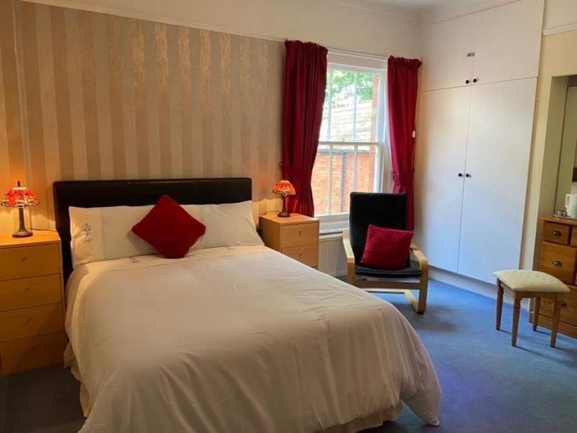 Cheriton Lodge 伯翰姆昂斯 外观 照片